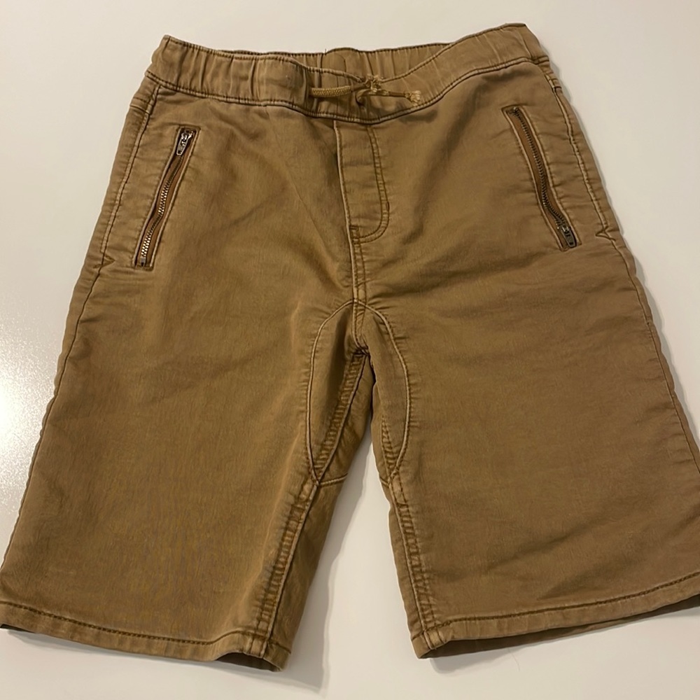 Boys Shorts L tan